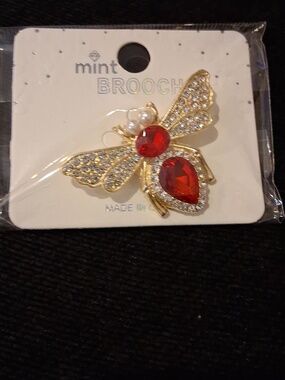 MINT Gold Bee Brooch with RED Accents and Clear Crystals